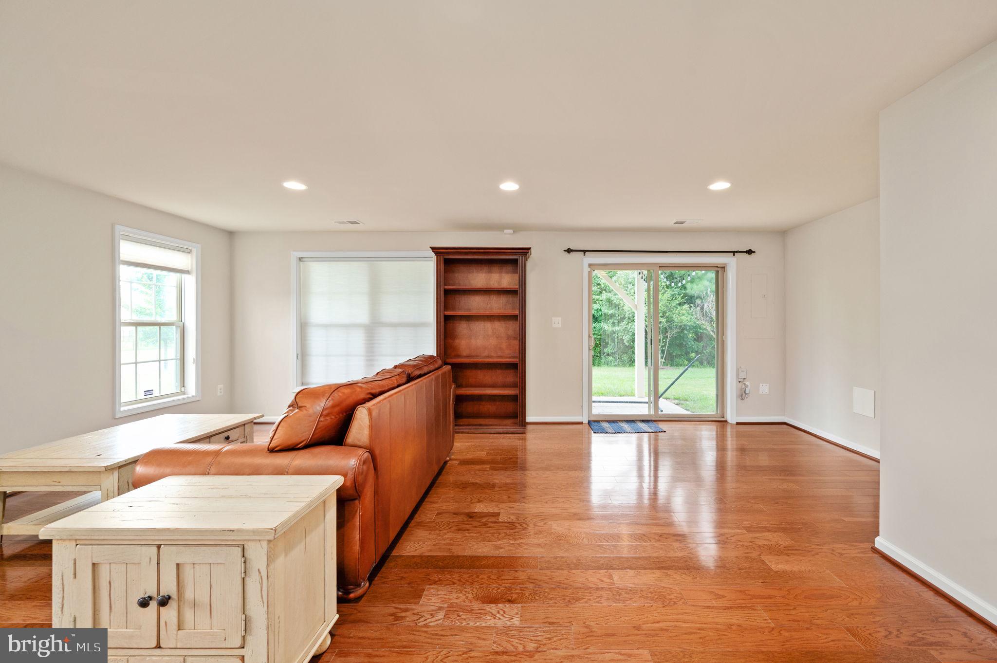 6601 Bartrams Forest Ln