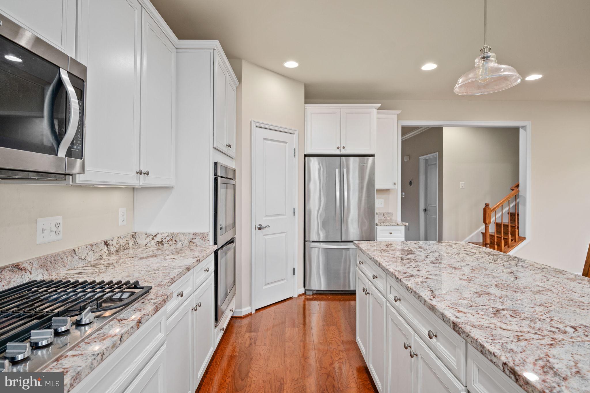 6601 Bartrams Forest Ln