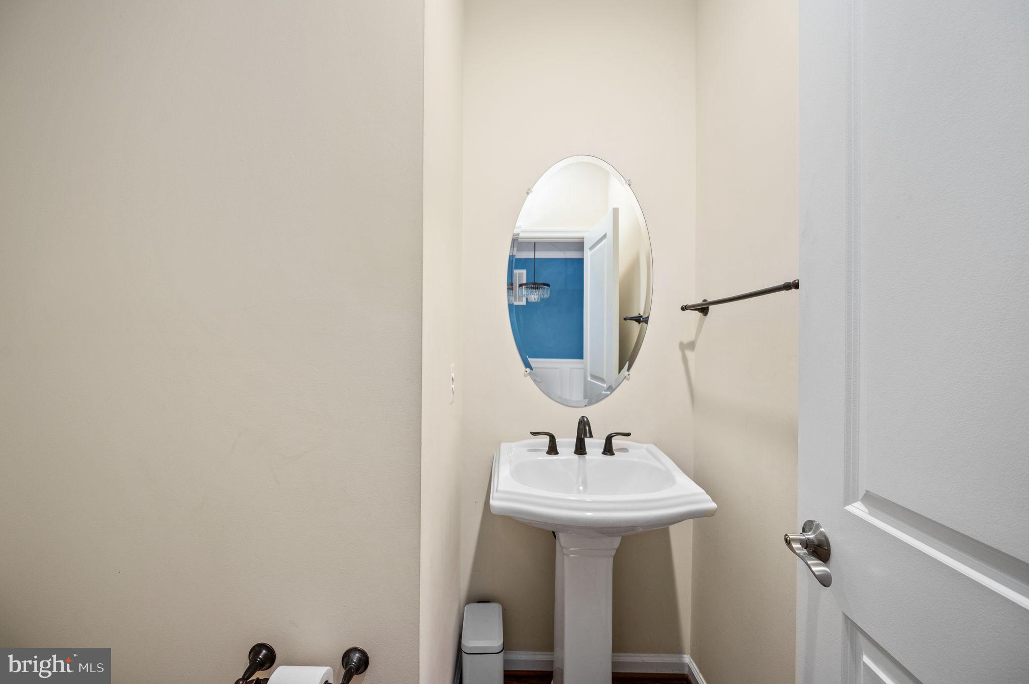 6601 Bartrams Forest Ln