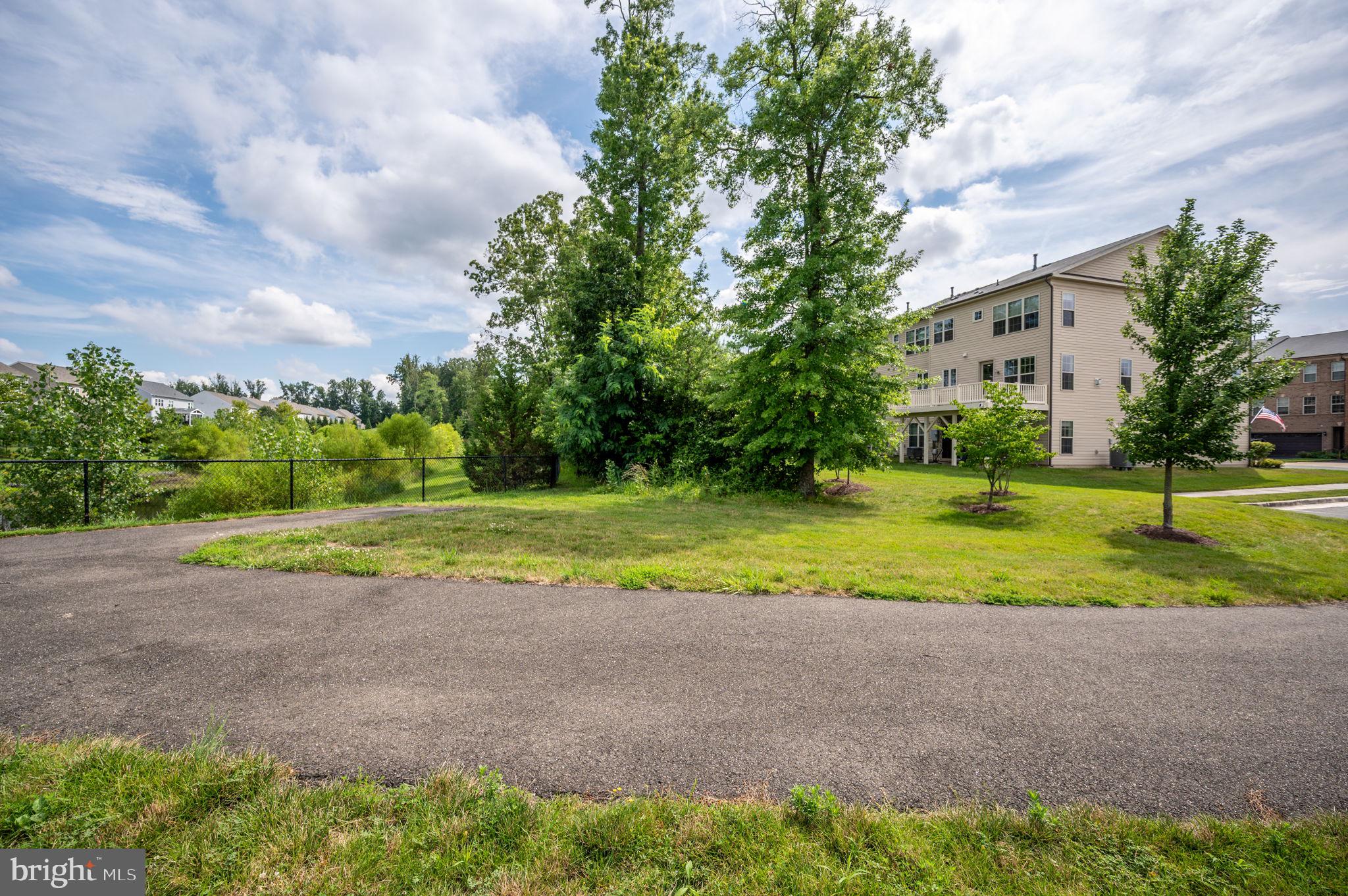 6601 Bartrams Forest Ln