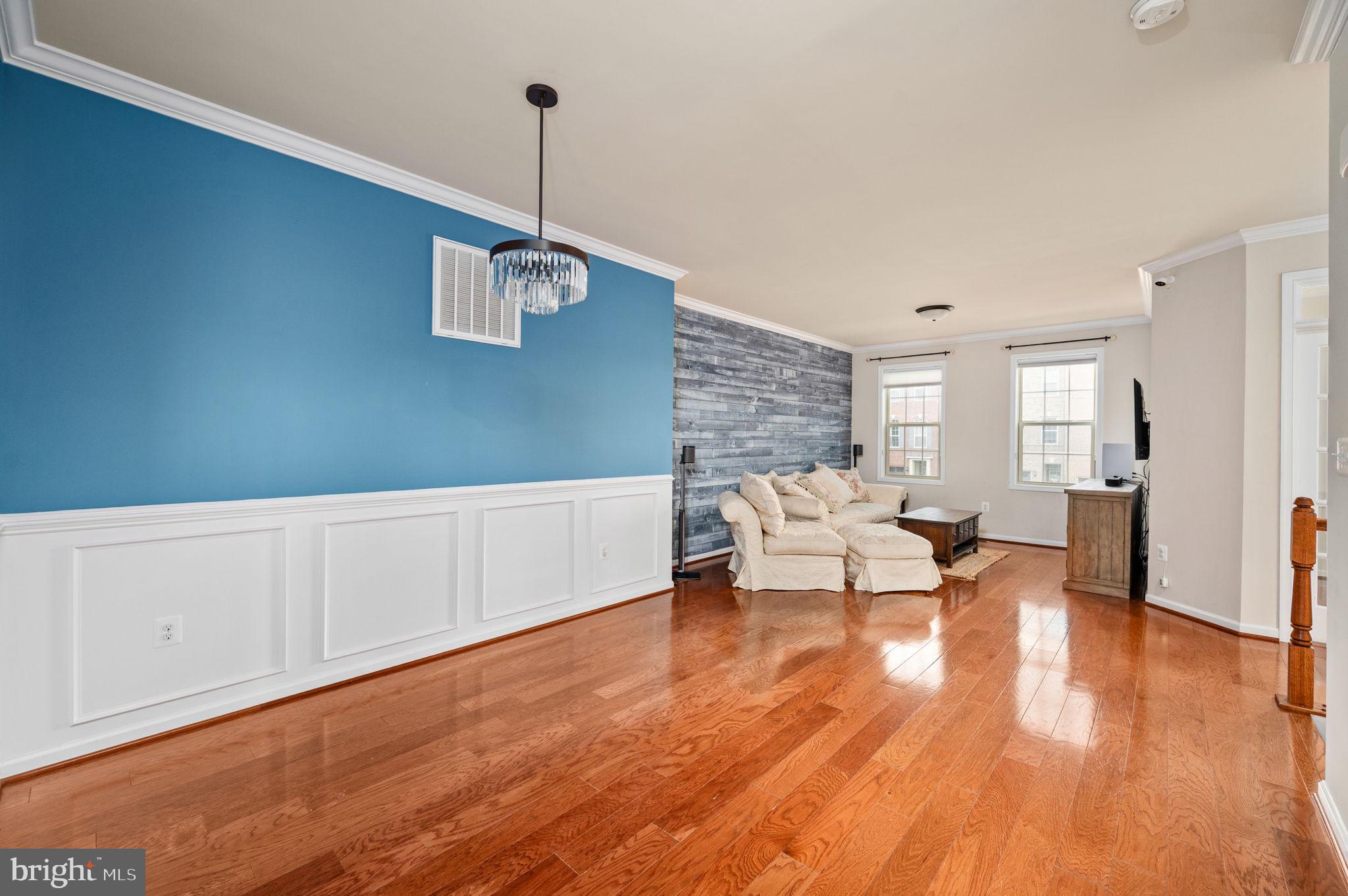 6601 Bartrams Forest Ln