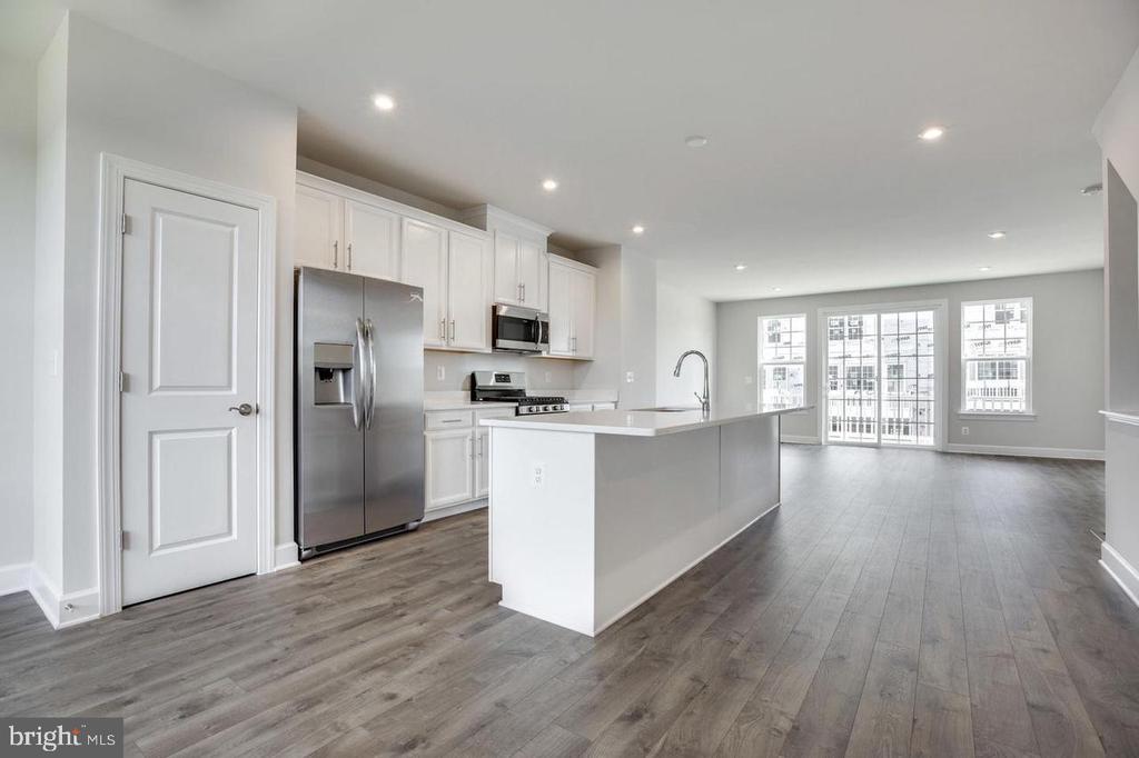 6051 CAMERONS FERRY DRIVE
