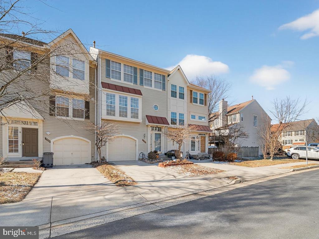 7964 FLAGER CIRCLE