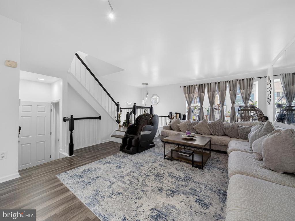 7964 FLAGER CIRCLE