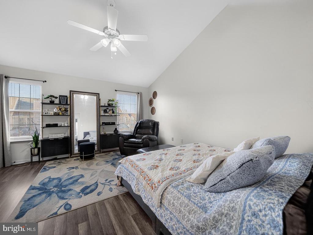 7964 FLAGER CIRCLE