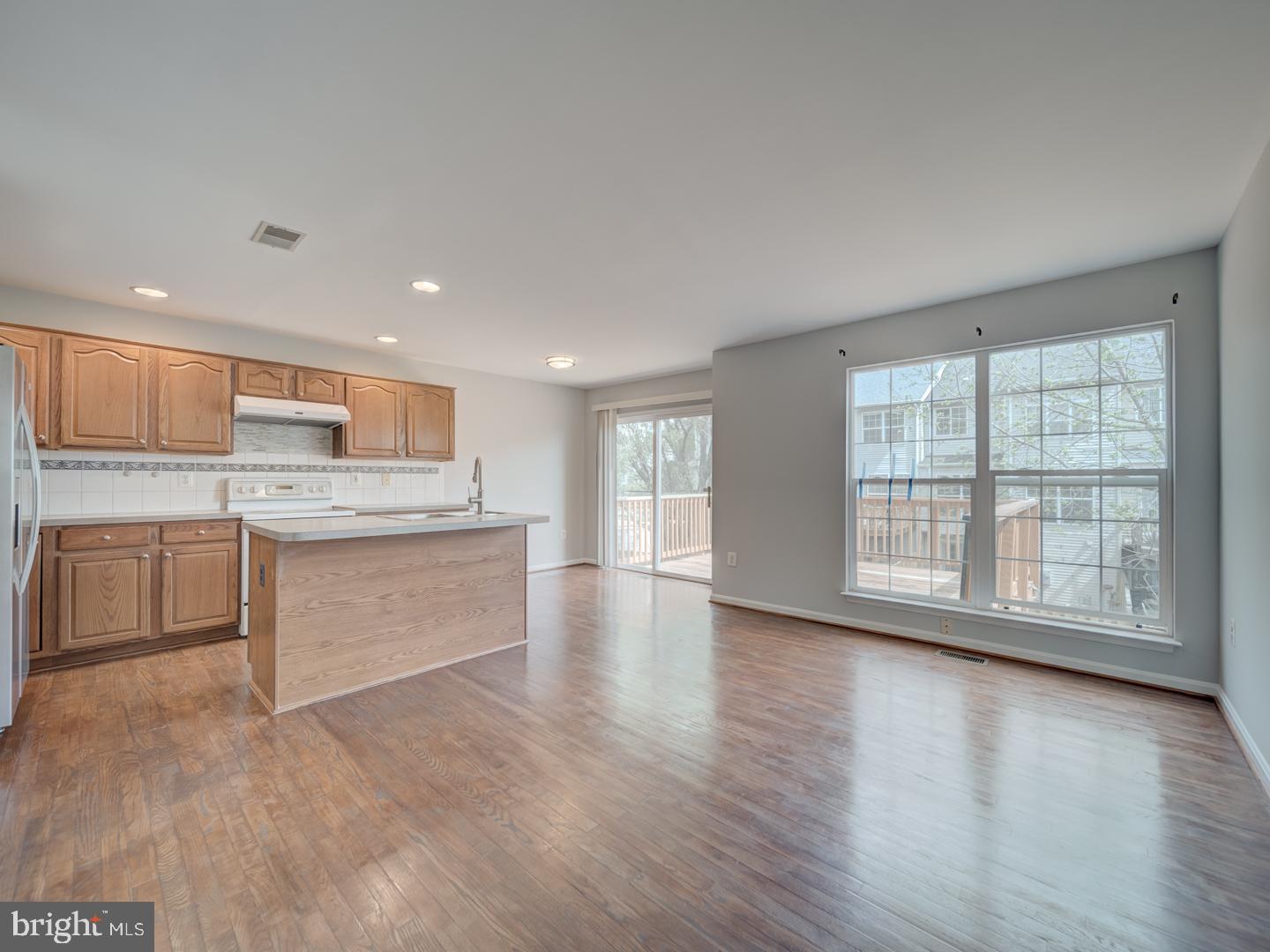 8241 HUMPHREY LANE