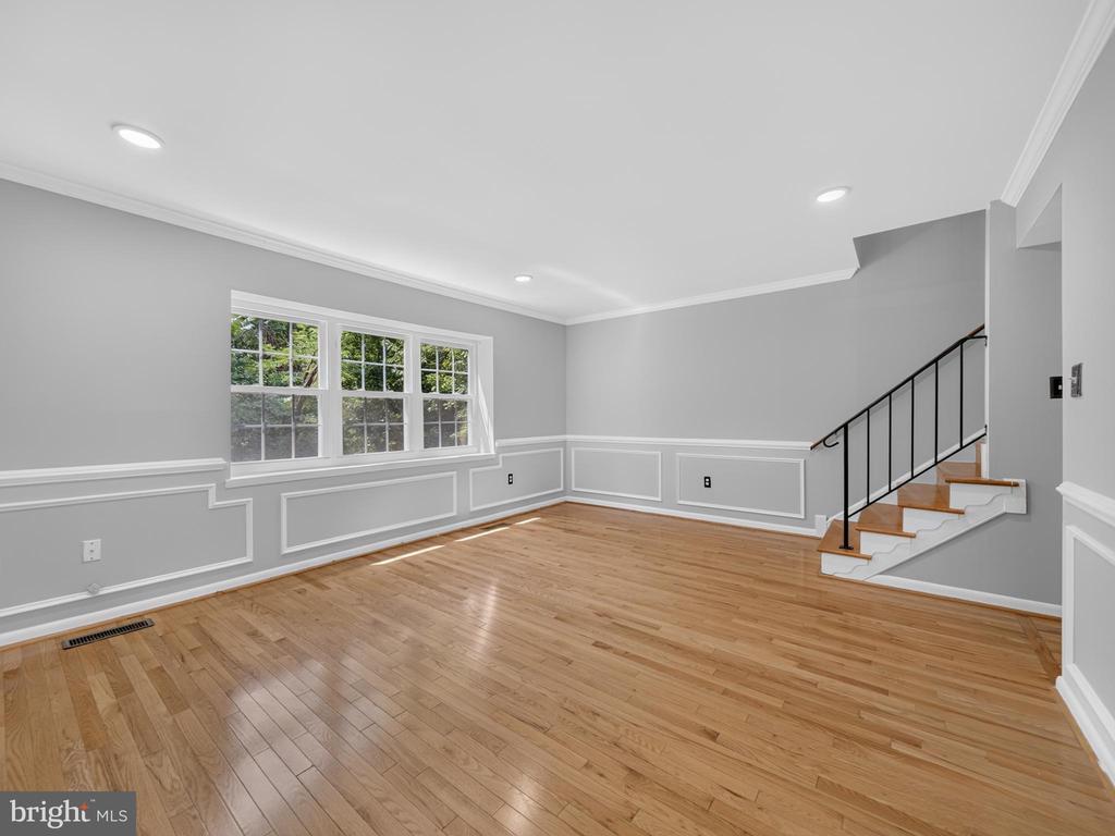 15057 CHERRYDALE DRIVE