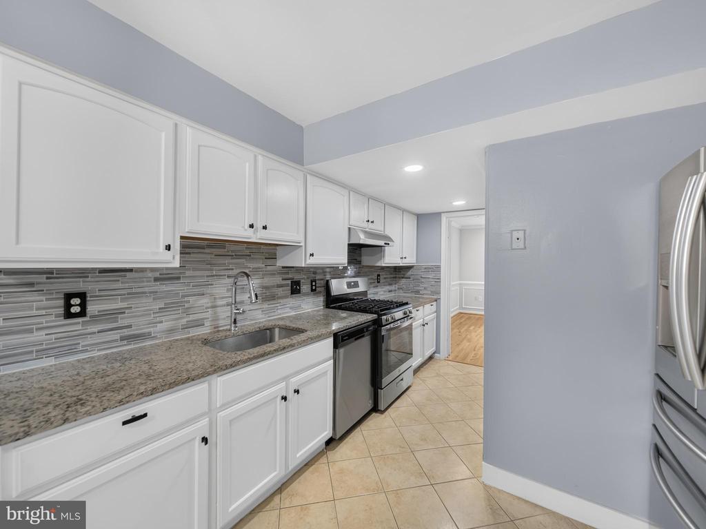 15057 CHERRYDALE DRIVE