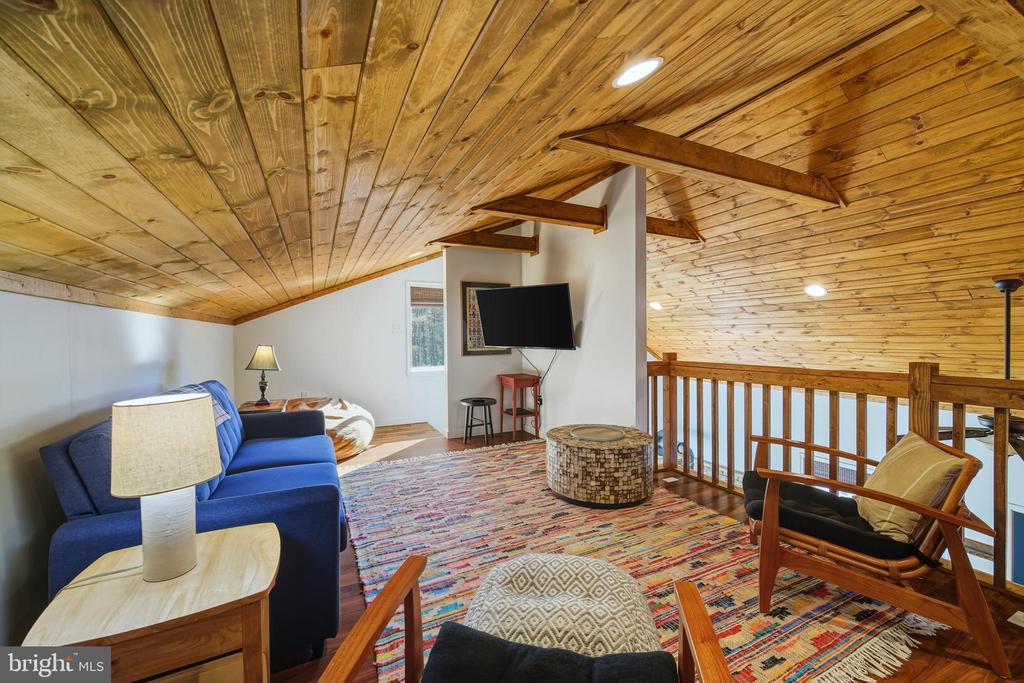 509 ALPINE WAY