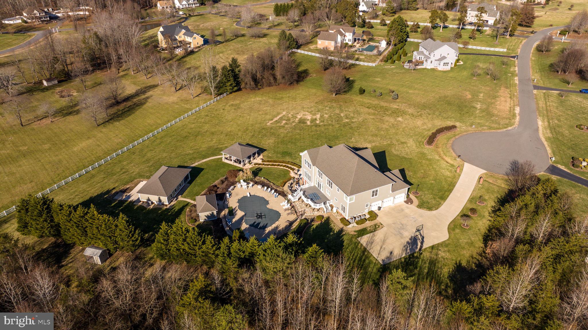 9902 S Harris Farm Rd