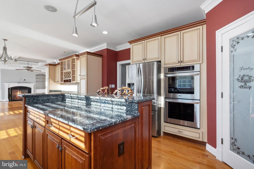 9902 S Harris Farm Rd
