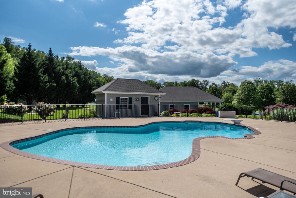 9902 S Harris Farm Rd