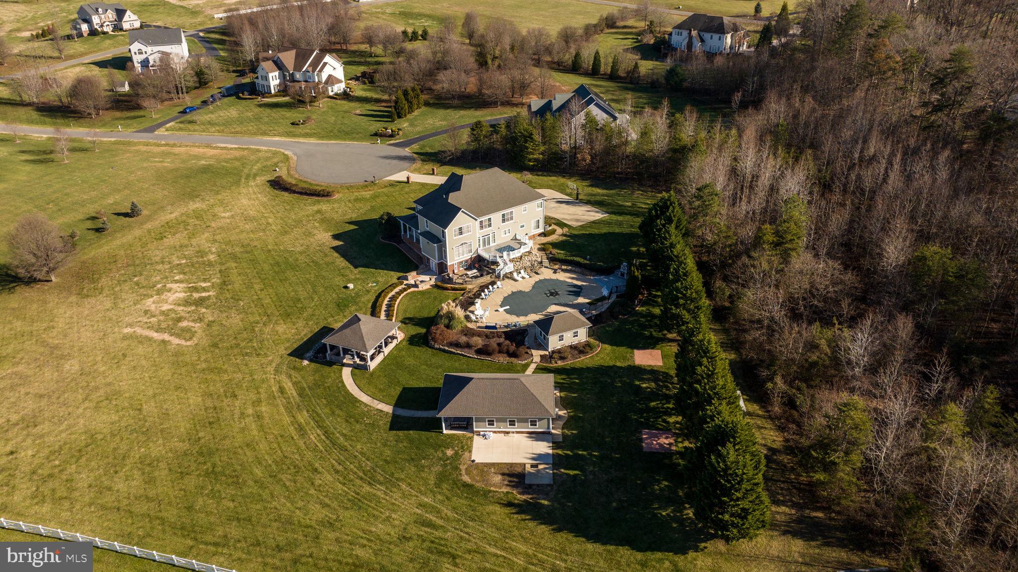 9902 S Harris Farm Rd