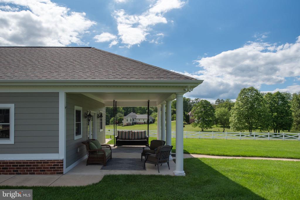 9902 S Harris Farm Rd