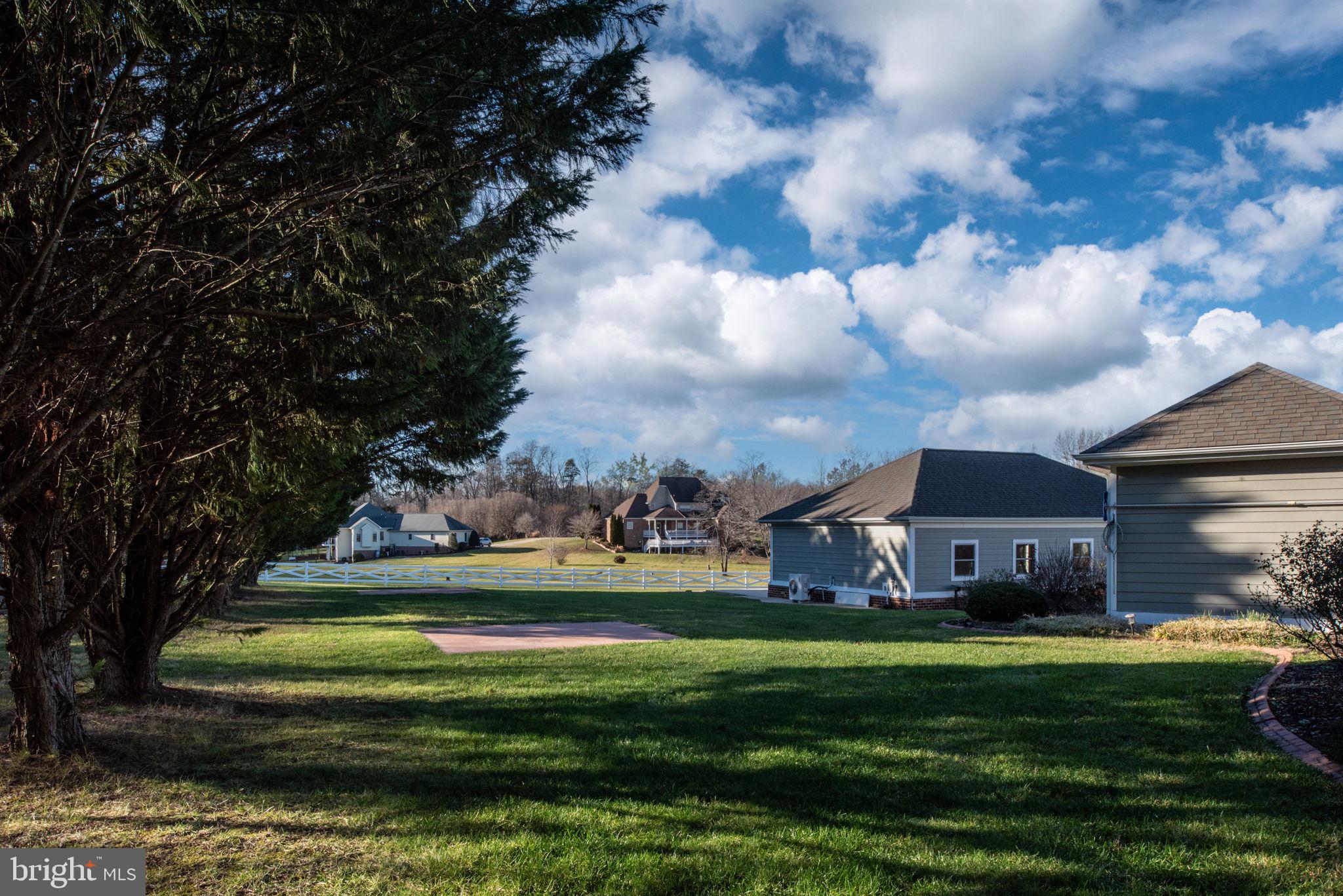 9902 S Harris Farm Rd