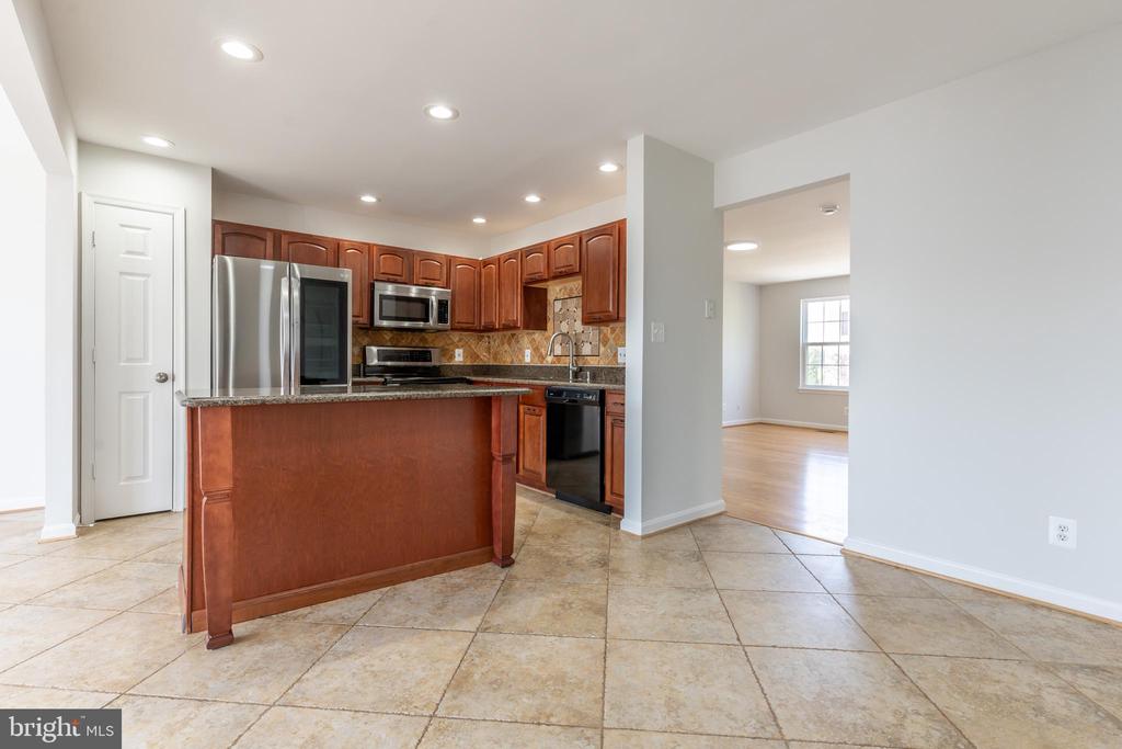 7308 WYTHEVILLE CIRCLE