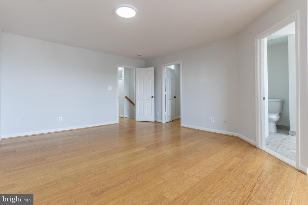 7308 WYTHEVILLE CIRCLE