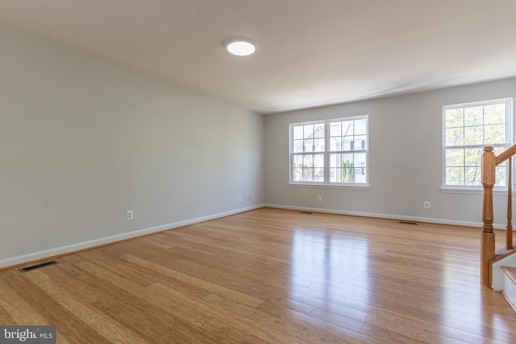7308 WYTHEVILLE CIRCLE
