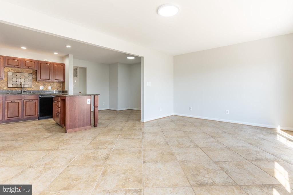 7308 WYTHEVILLE CIRCLE