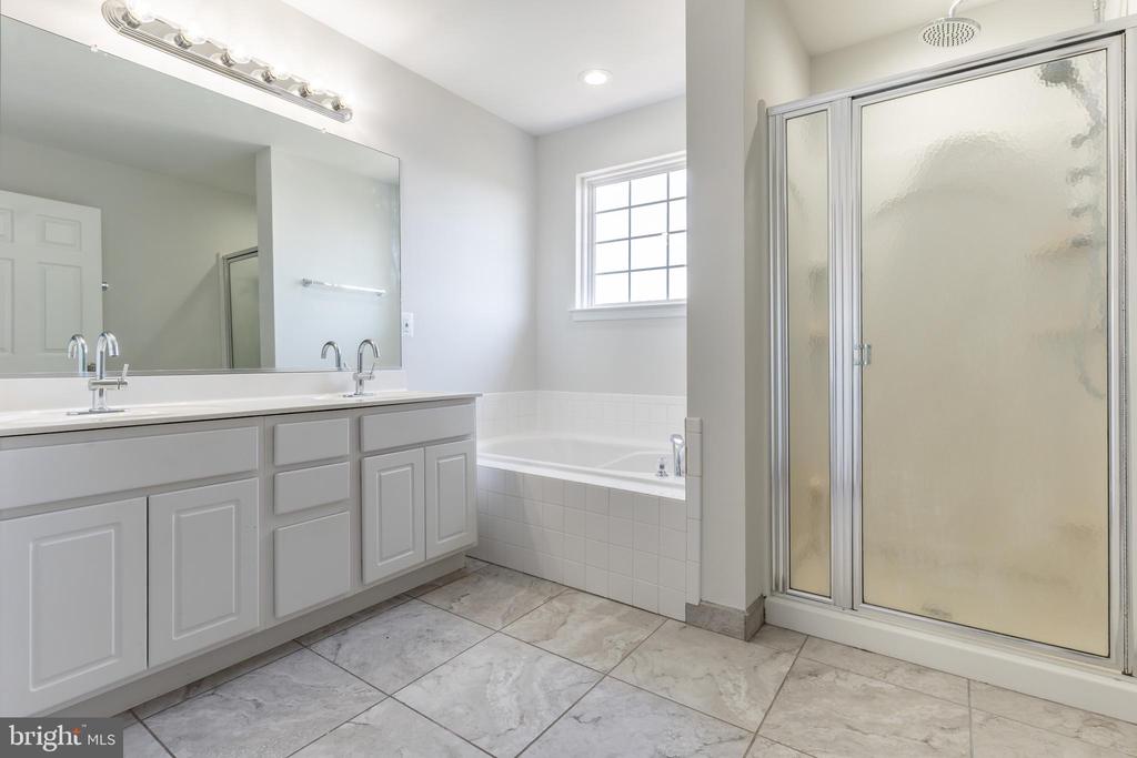 7308 WYTHEVILLE CIRCLE