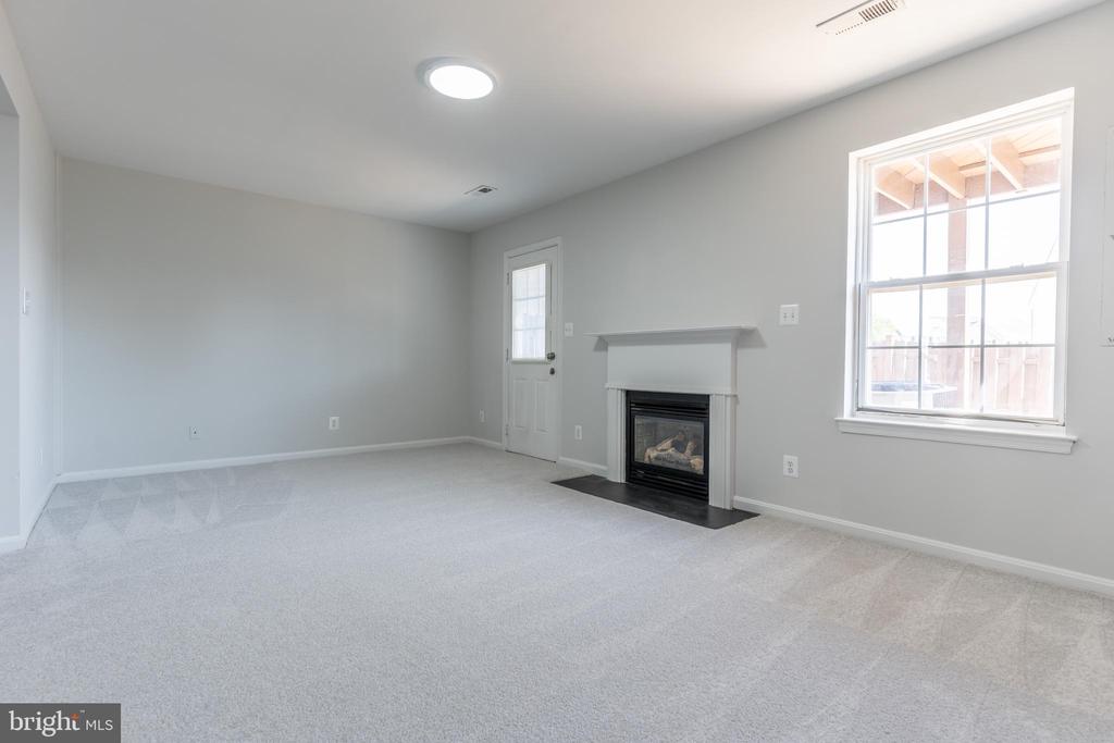 7308 WYTHEVILLE CIRCLE