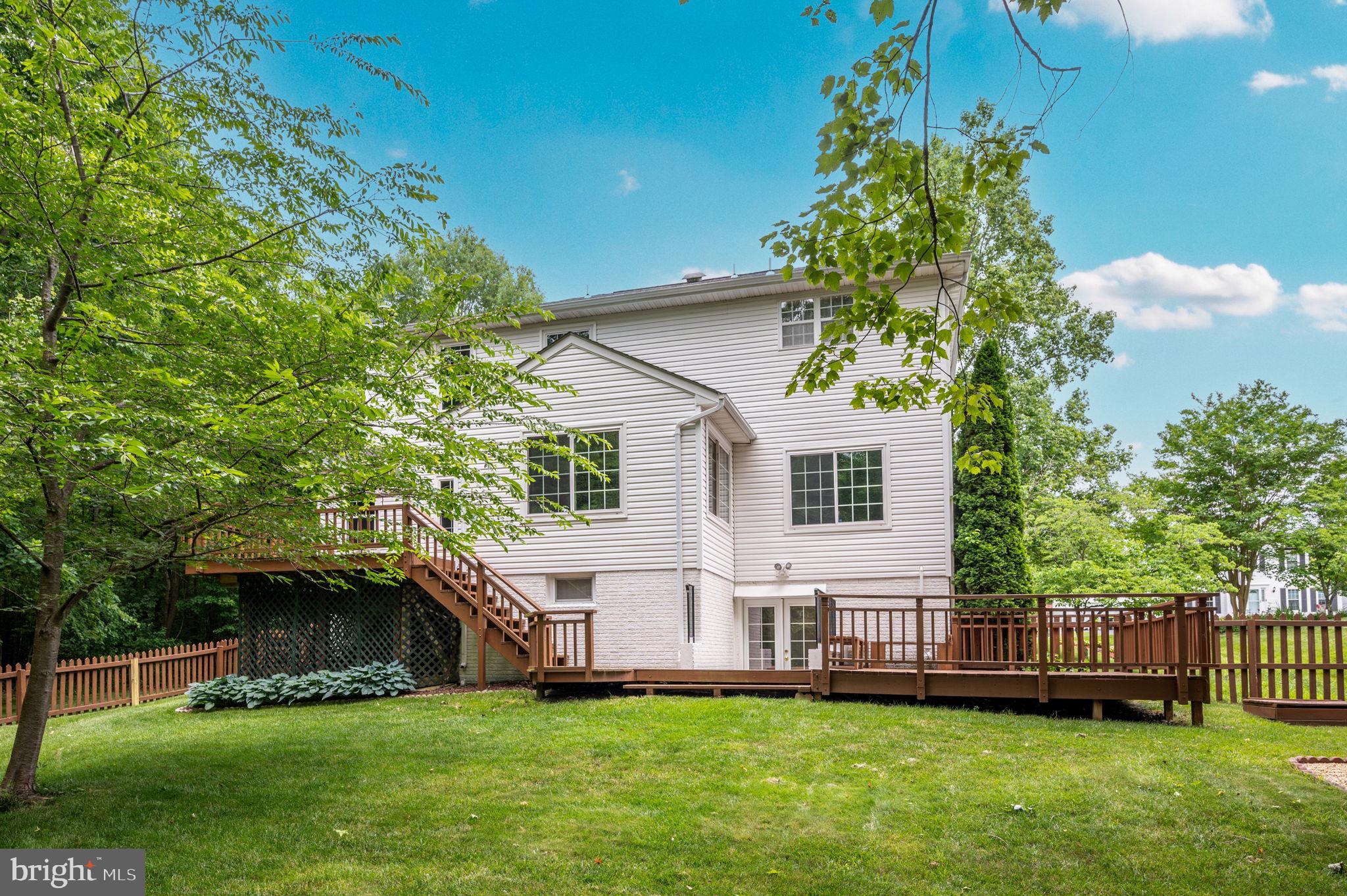 15 Alf Ln