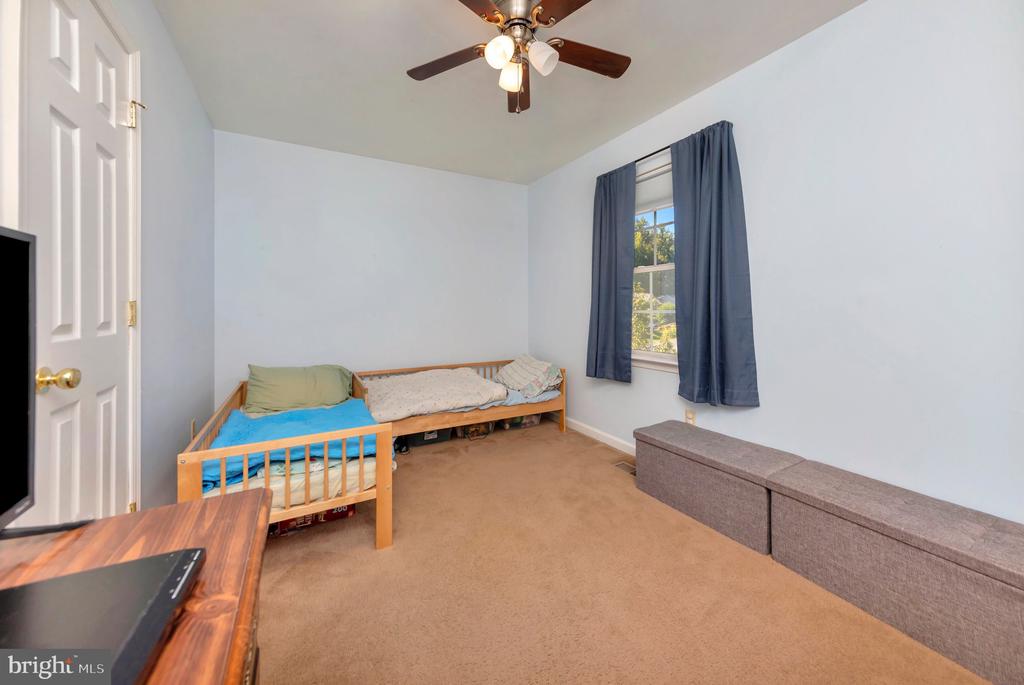 36 Plumosa Dr