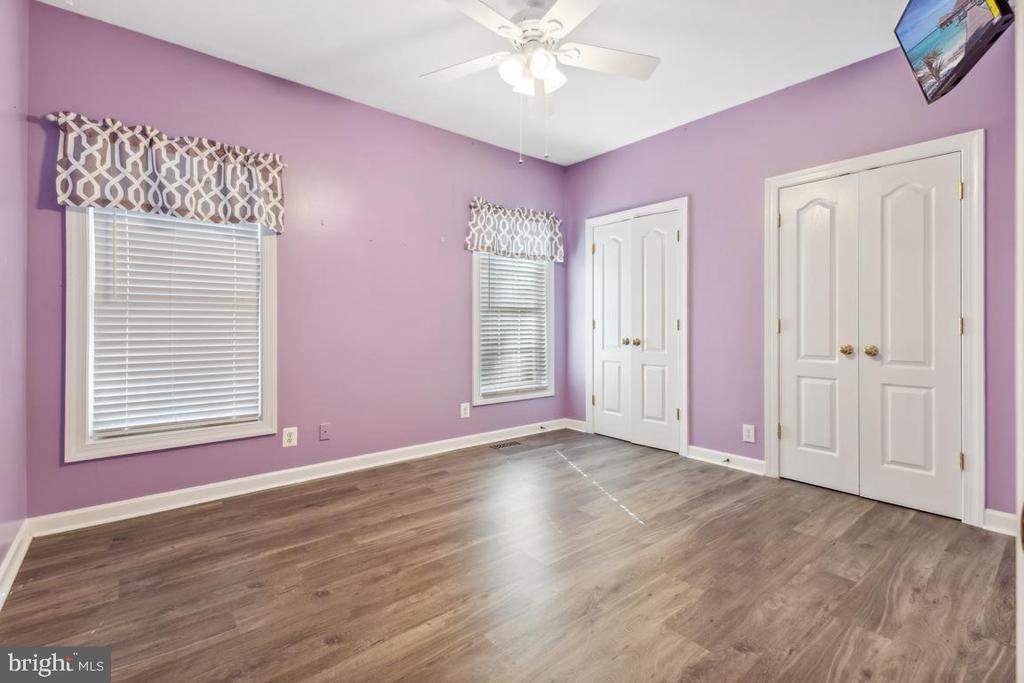 152 Cherry Hill Dr