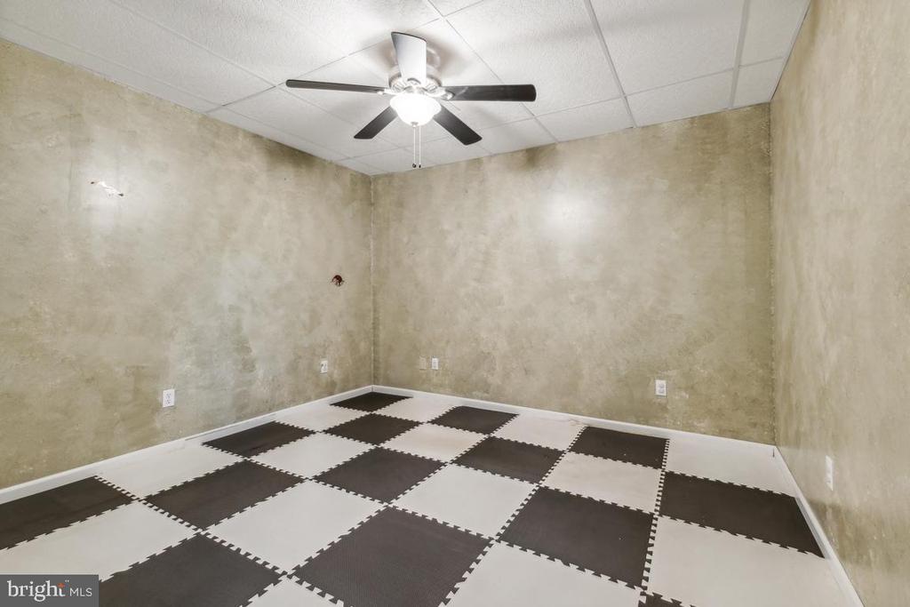 152 Cherry Hill Dr