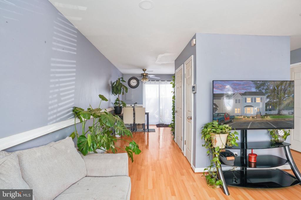 901 Madison Ct