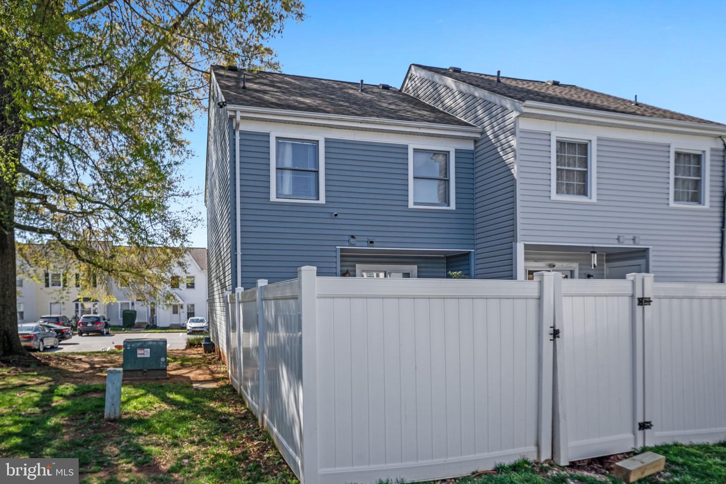 901 Madison Ct