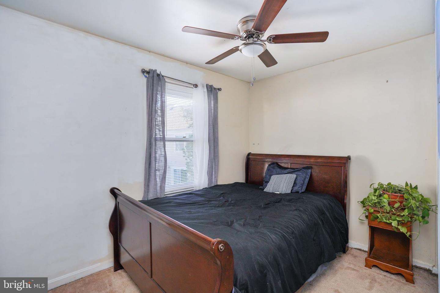 901 Madison Ct