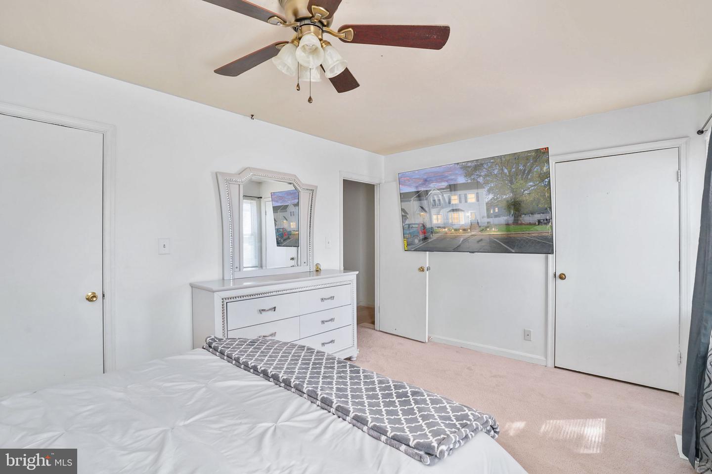 901 Madison Ct