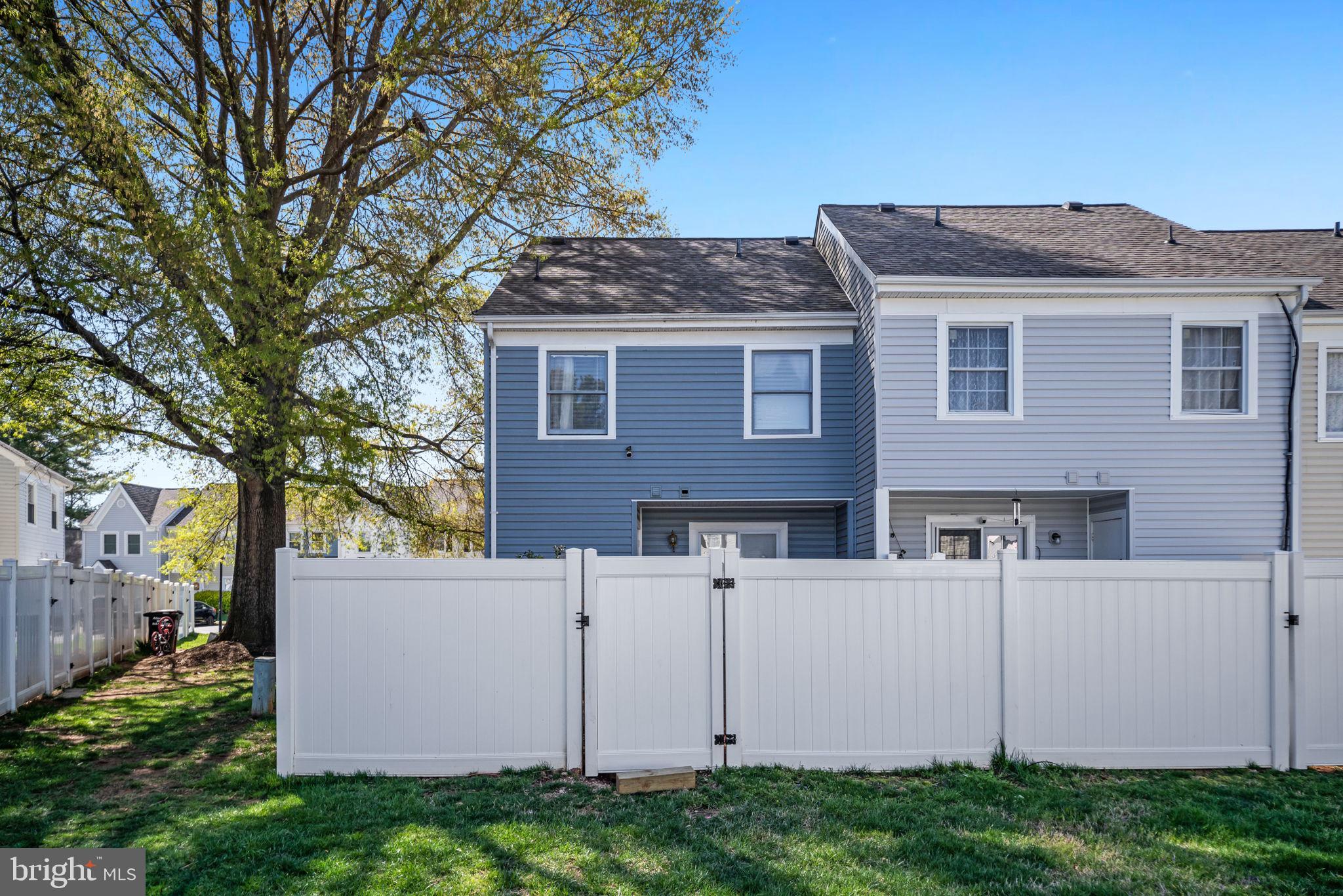 901 Madison Ct