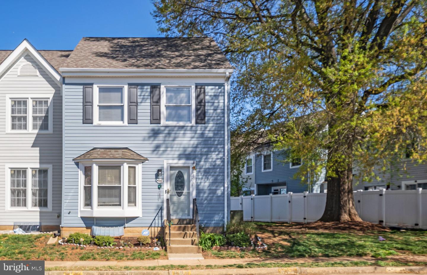 901 Madison Ct