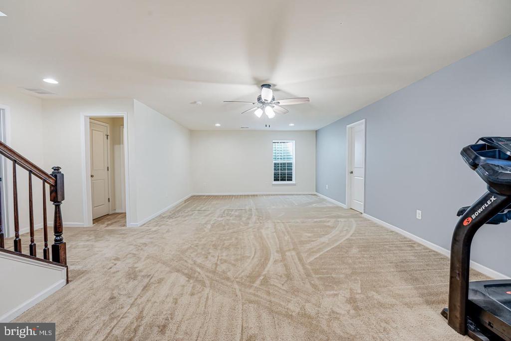 317 FOXGLOVE WAY