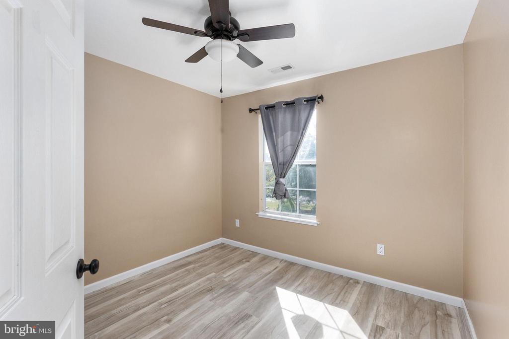 209 BACKRIDGE COURT