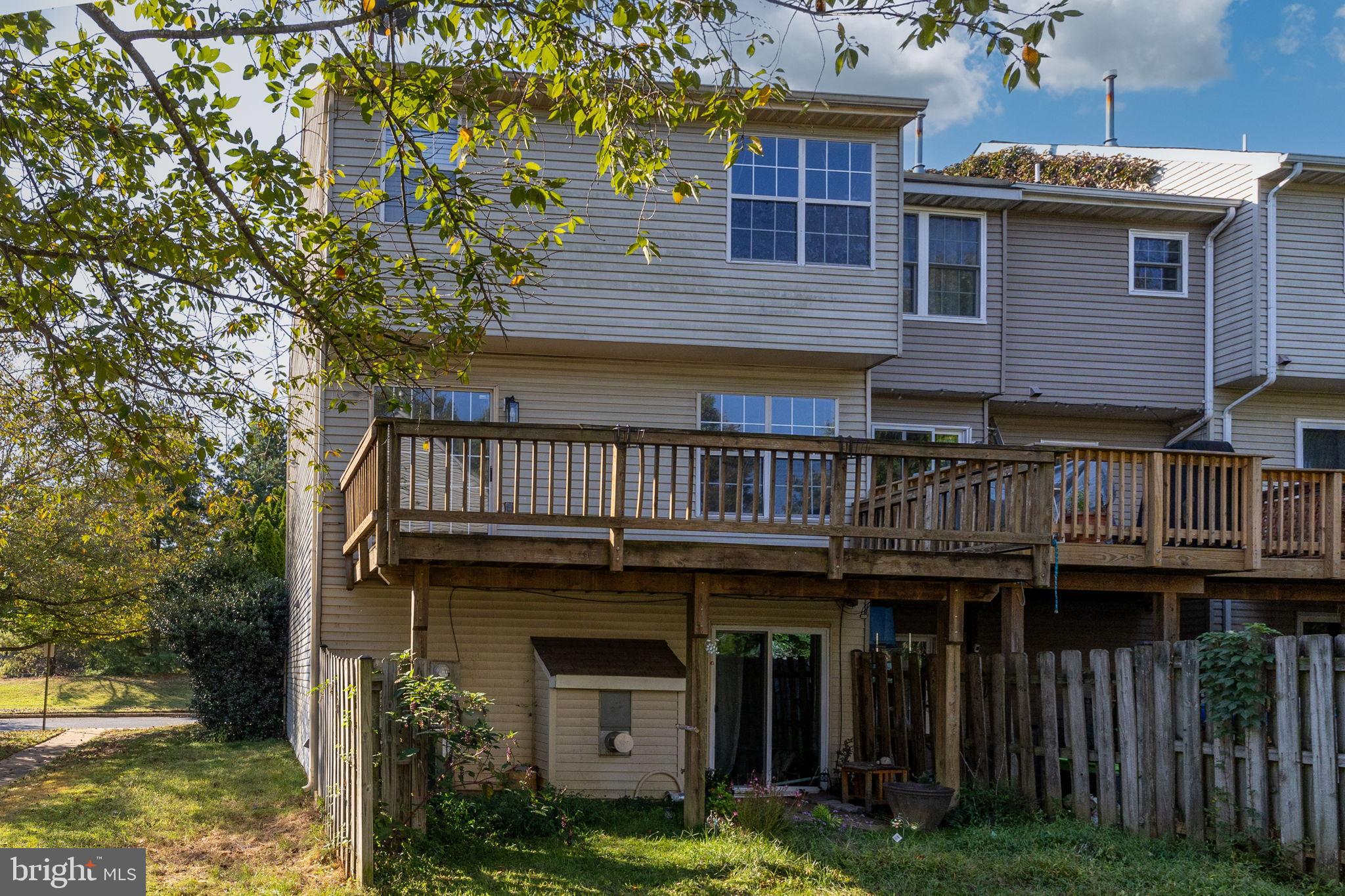 209 BACKRIDGE COURT