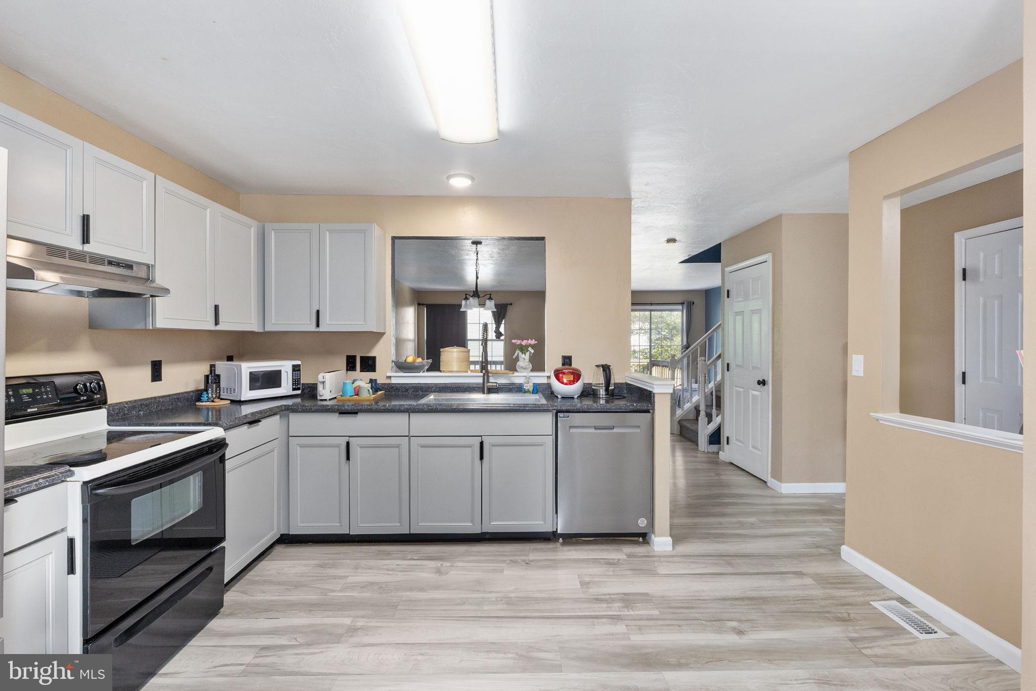 209 BACKRIDGE COURT