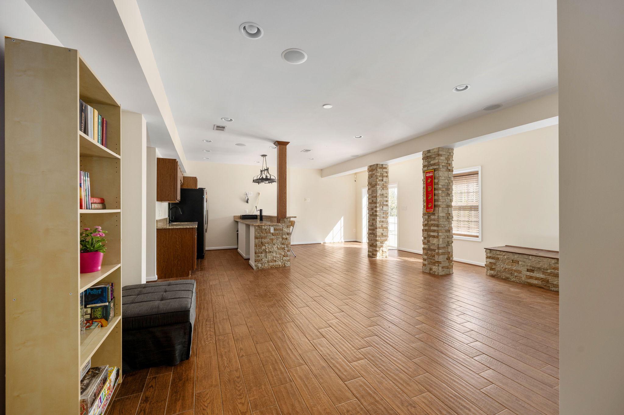 127 COACHMAN CIRCLE