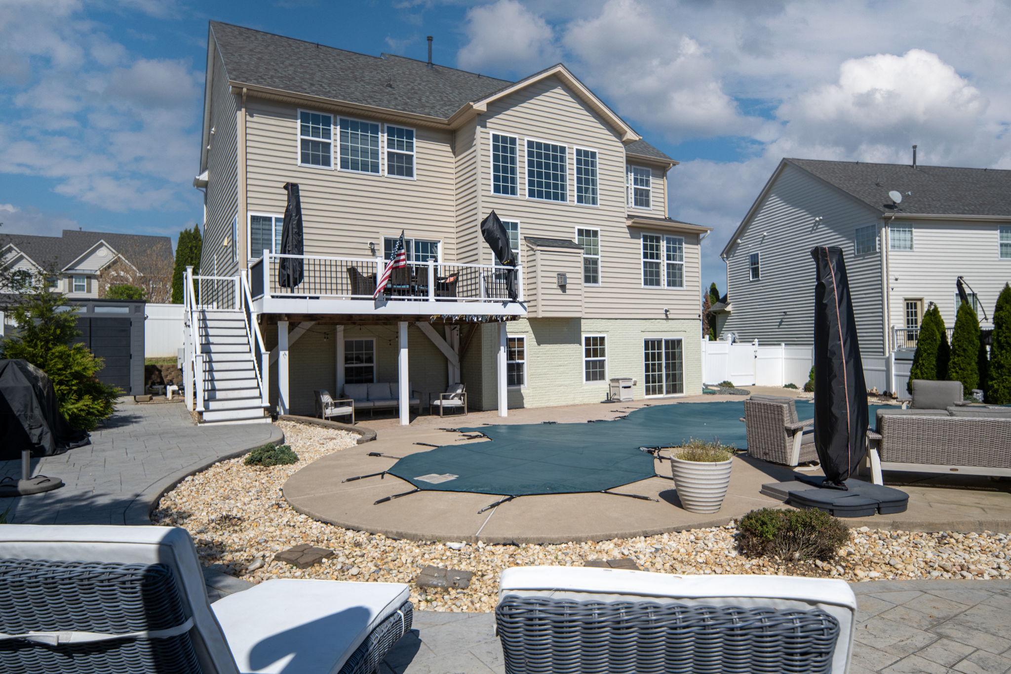 127 COACHMAN CIRCLE