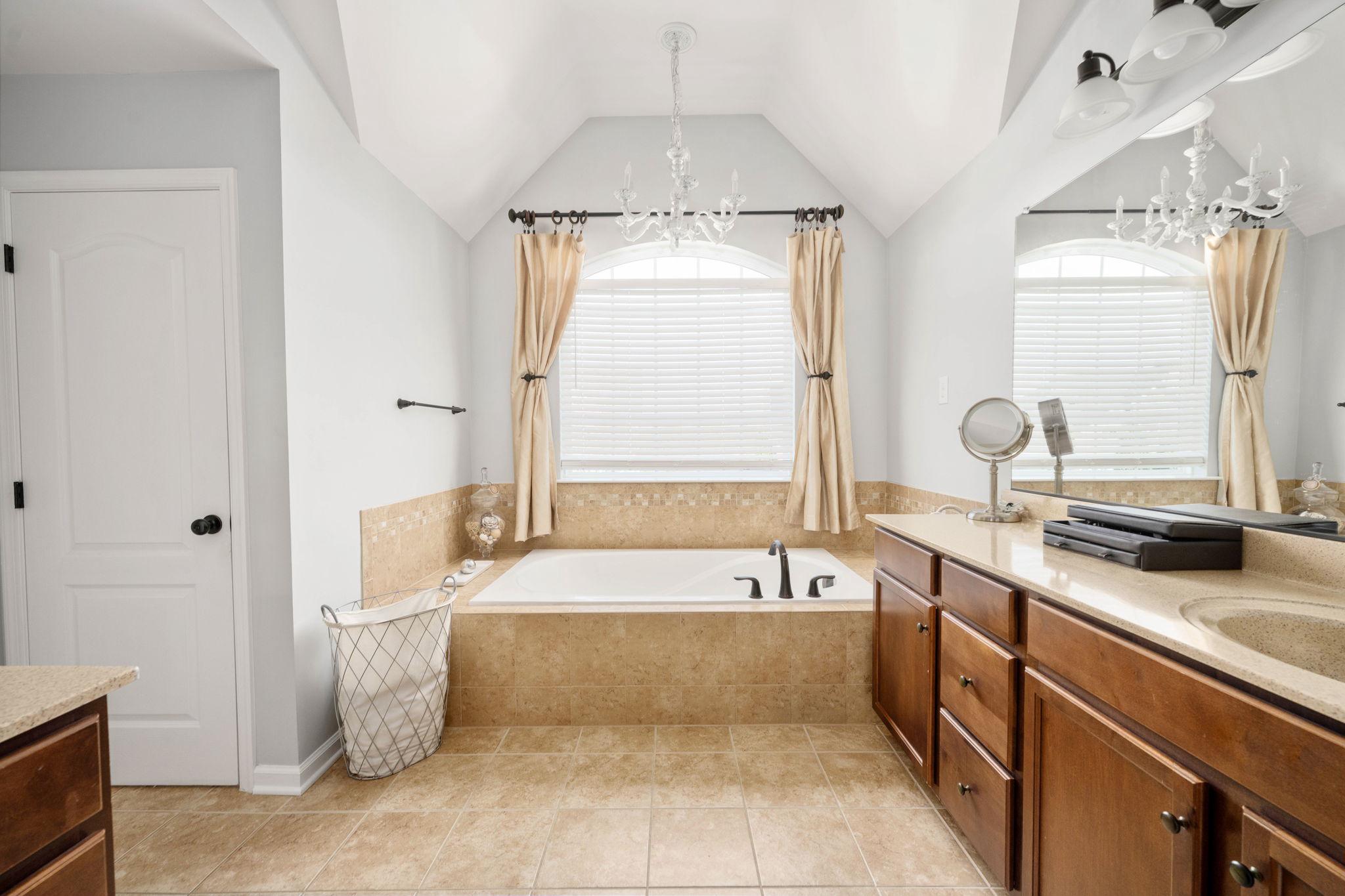 127 COACHMAN CIRCLE