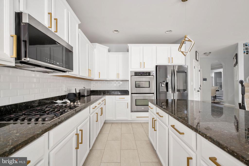 127 COACHMAN CIRCLE