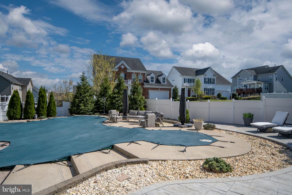 127 COACHMAN CIRCLE