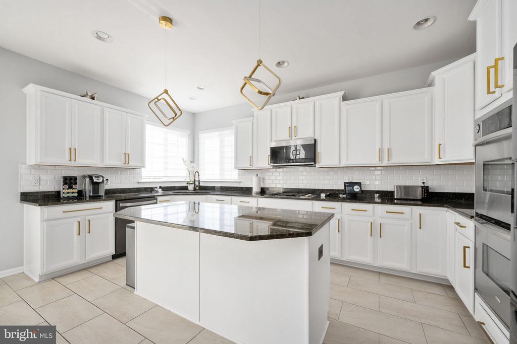 127 COACHMAN CIRCLE