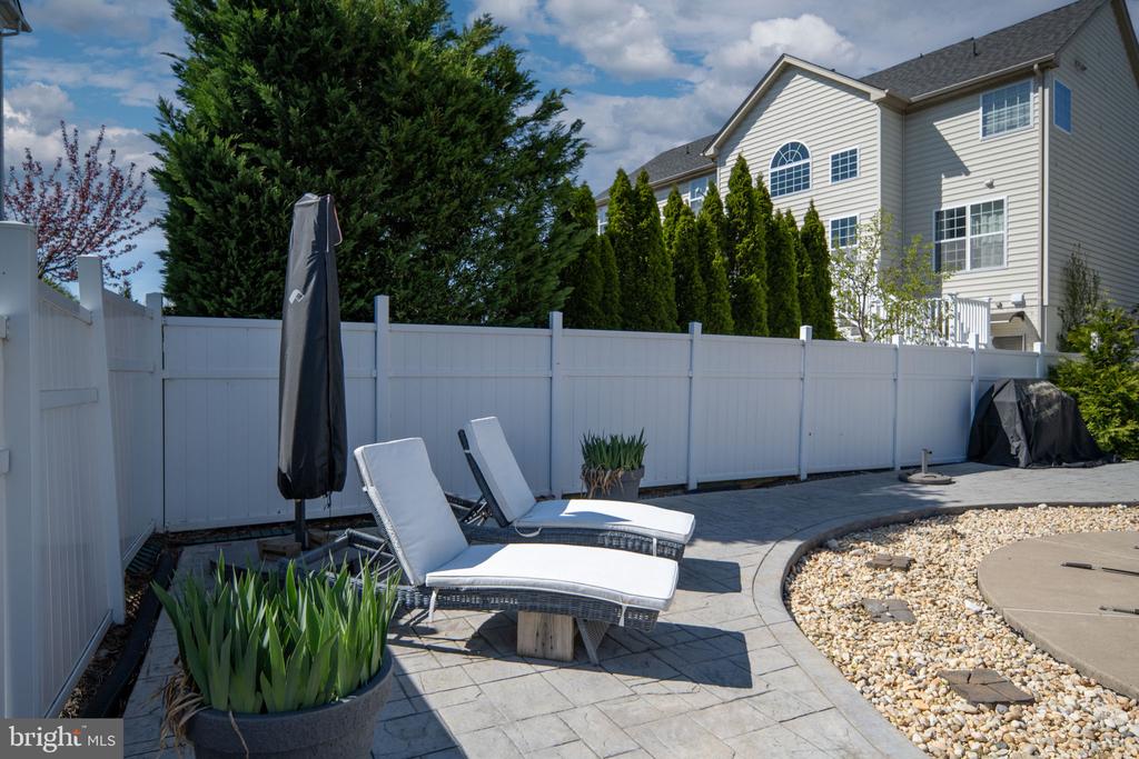127 COACHMAN CIRCLE