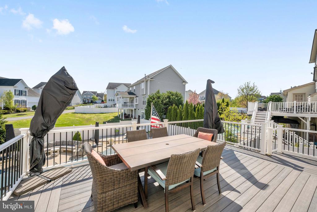 127 COACHMAN CIRCLE