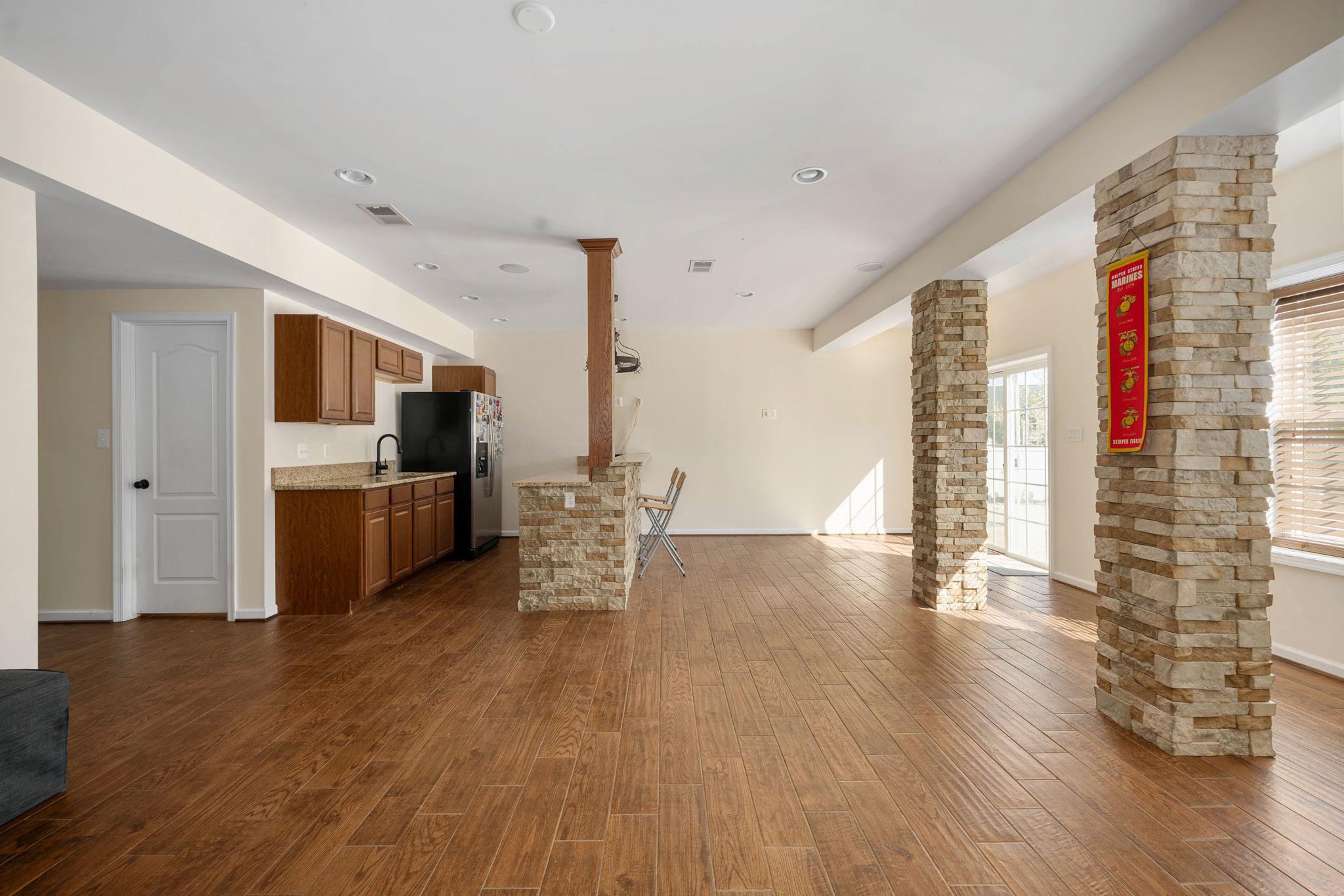 127 COACHMAN CIRCLE