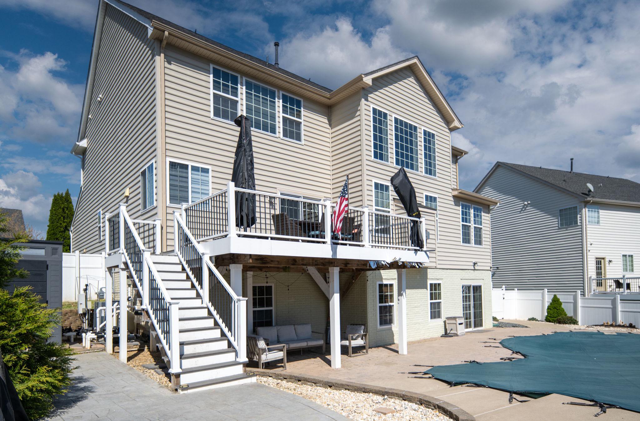 127 COACHMAN CIRCLE