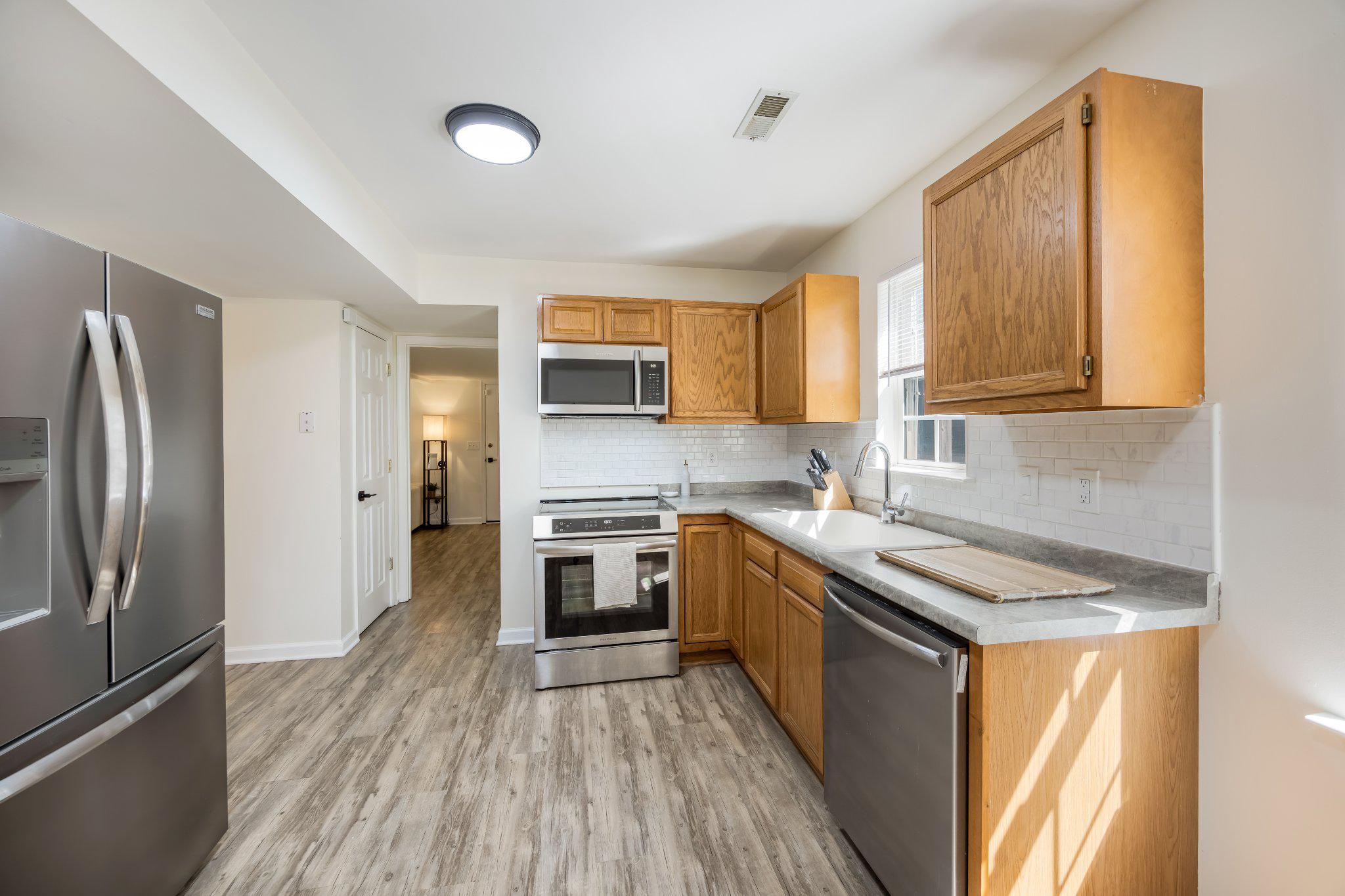 36 PLUMOSA DRIVE
